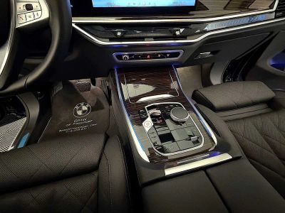 2026 BMW X7 xDrive40i — photo 17 view