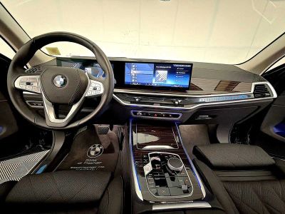 2026 BMW X7 xDrive40i — photo 13 view