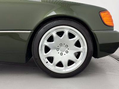 1992 Mercedes-Benz 300 Series — photo 8 view