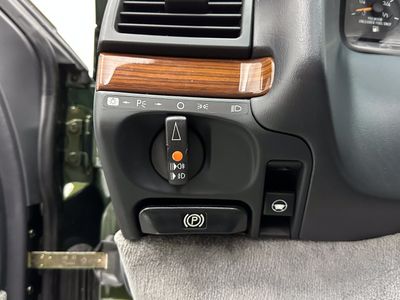 1992 Mercedes-Benz 300 Series — photo 20 view