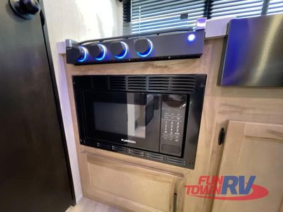 2025 Forest River RV Cherokee Grey Wolf - Photo 14
