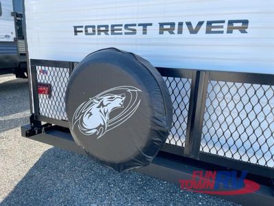 2025 Forest River RV Cherokee Grey Wolf - Photo 9