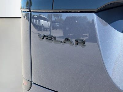 2026 Land Rover Range Rover Velar — photo 11 view