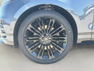 2026 Land Rover Range Rover Velar — photo 41 view