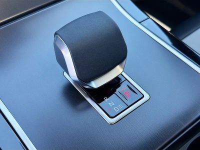 2026 Land Rover Range Rover Velar — photo 28 view