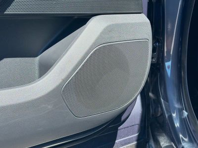 2026 Land Rover Range Rover Velar — photo 23 view