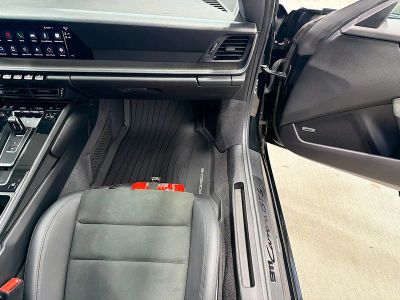 2023 Porsche 911 — photo 15 view