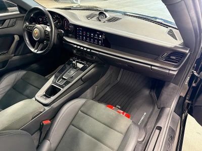 2023 Porsche 911 — photo 12 view