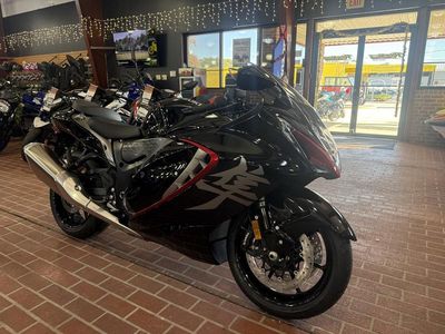 2026 Suzuki Hayabusa — side profile view