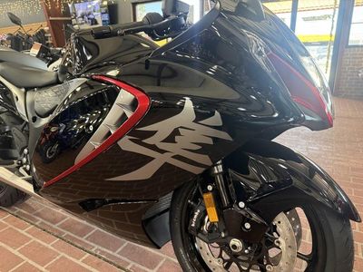 2026 Suzuki Hayabusa — photo 10 view