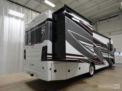 2026 Fleetwood Bounder - Photo 4