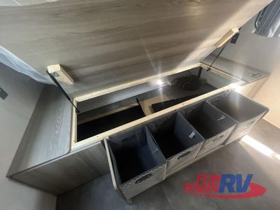 2025 Forest River RV Wildwood FSX — photo 40 view