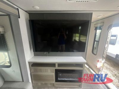 2025 Forest River RV Wildwood FSX — photo 29 view