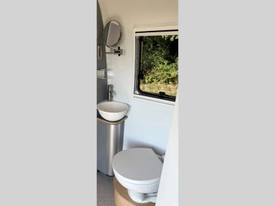 2026 Airstream World Traveler - Photo 6