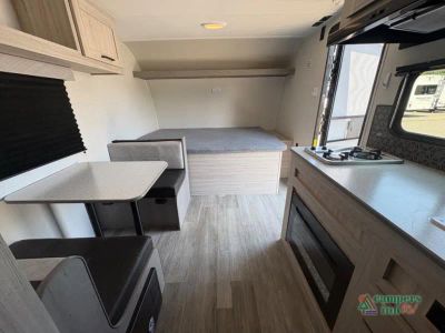 2025 Heartland Pioneer — photo 7 view