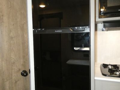 2025 Coachmen Clipper Cadet - Photo 11