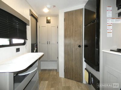 2025 Coachmen Clipper Cadet - Photo 5