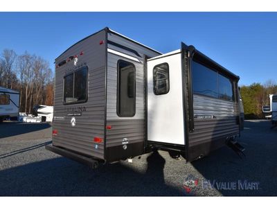 2026 Coachmen RV Catalina Legacy Edition - Photo 5