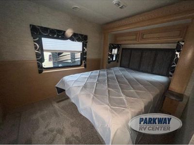 2017 Newmar Bay Star Sport - Photo 15
