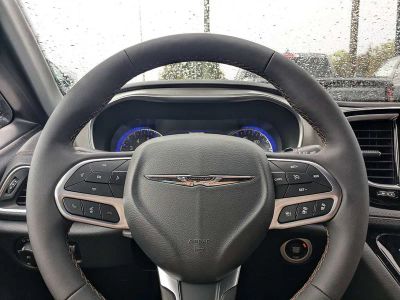 2026 Chrysler Pacifica — photo 24 view