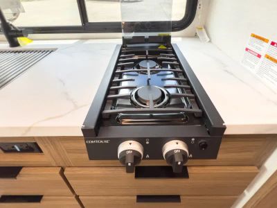 2027 Thor Motor Coach CHATEAU — photo 10 view