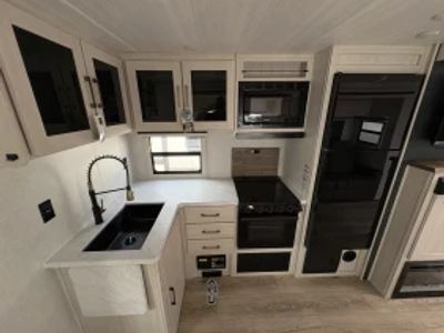 2025 Forest River Grand Surveyor - Photo 6