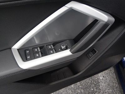 2025 Audi Q3 — photo 12 view