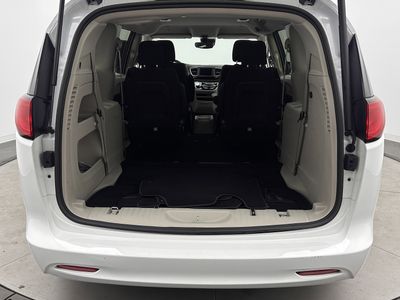 2024 Chrysler Voyager - Photo 25
