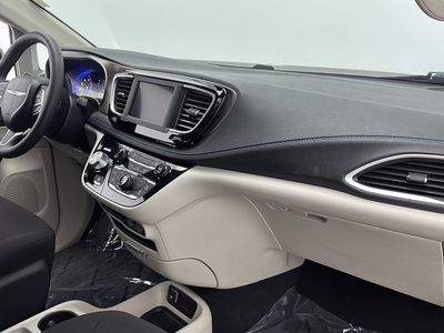 2024 Chrysler Voyager - Photo 31