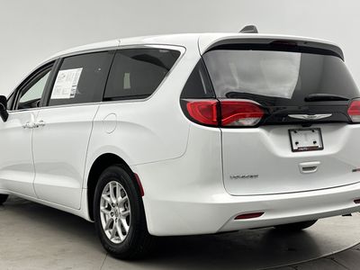 2024 Chrysler Voyager - Photo 5