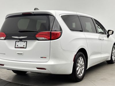 2024 Chrysler Voyager - Photo 7