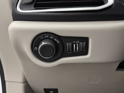 2024 Chrysler Voyager - Photo 17