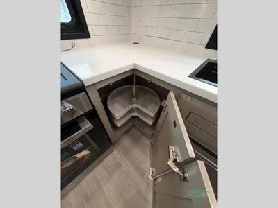2026 Jayco Pinnacle - Photo 23