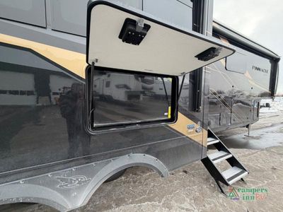 2026 Jayco Pinnacle - Photo 4
