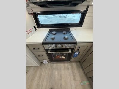 2026 Jayco Pinnacle - Photo 15