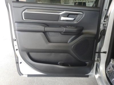 2026 Ram 1500 — photo 12 view