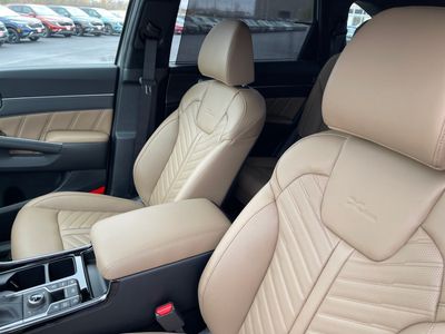 2026 Kia Sorento — photo 9 view