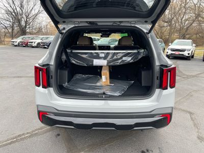 2026 Kia Sorento — photo 17 view