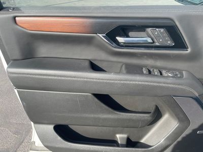 2025 GMC Yukon XL — photo 10 view