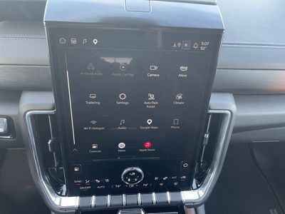 2025 GMC Yukon XL — photo 12 view