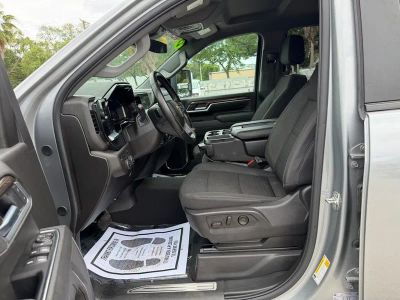 2025 Chevrolet Silverado 2500HD — photo 18 view