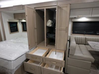 2027 Entegra ODYSSEY — photo 19 view