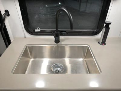 2027 Entegra ODYSSEY — photo 11 view