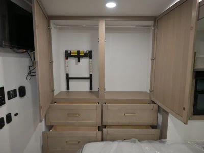 2027 Entegra ODYSSEY — photo 22 view