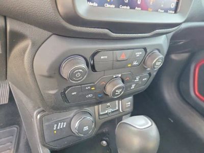 2022 Jeep Renegade — photo 23 view