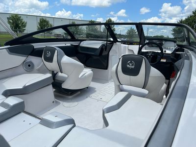2017 Scarab 195 - Photo 5