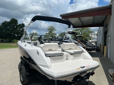 2017 Scarab 195 - Photo 3