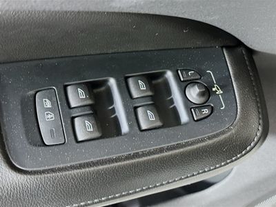 2022 Volvo S60 - Photo 14