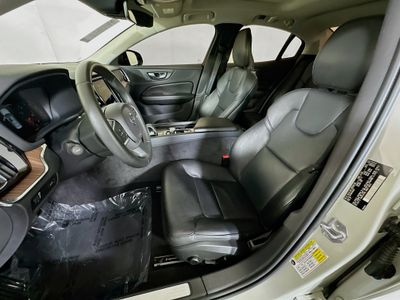 2022 Volvo S60 - Photo 12