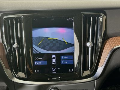 2022 Volvo S60 - Photo 25
